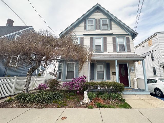 72 Crystal Cove Ave #1, Winthrop, MA 02152