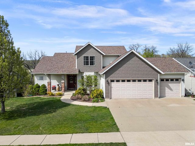 507 N  8th St, Le Claire, IA 52753