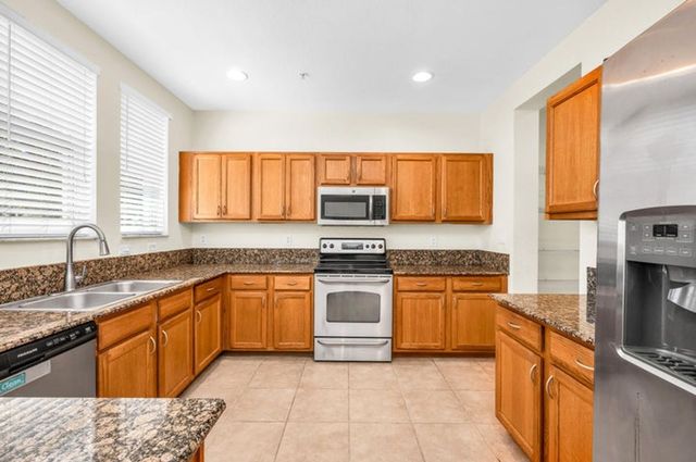 447 Corte Madera Ln #7, West Palm Beach, FL 33401