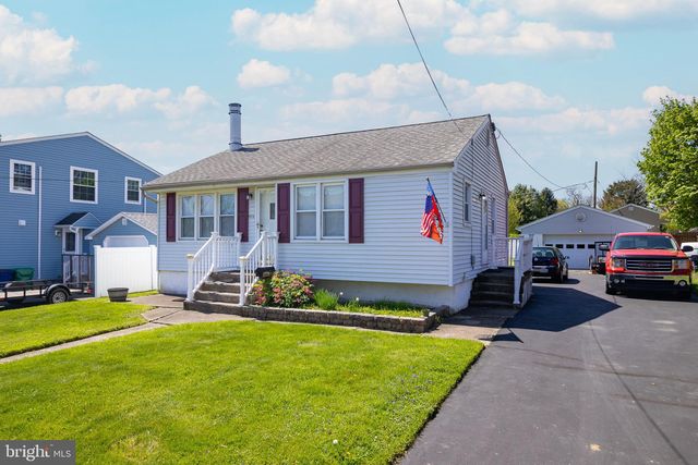 4932 Somers Ave, Oakford, PA 19053
