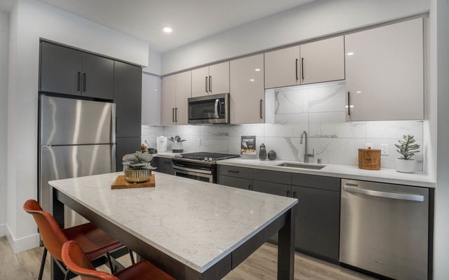 1815 S  Westside Dr #5068, Anaheim, CA 92805