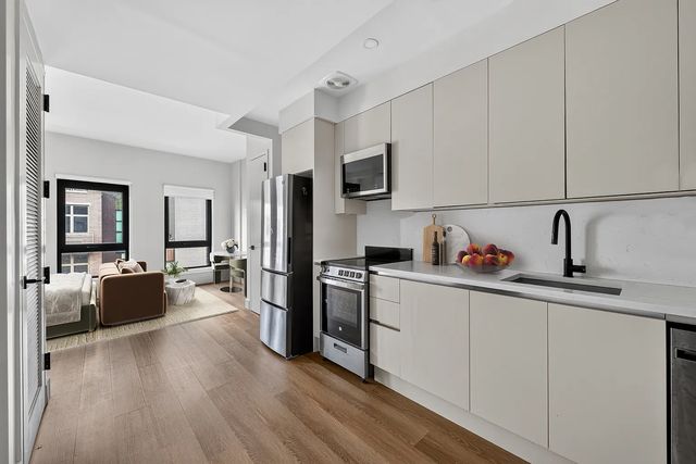 130 Hope St #416, Brooklyn, NY 11211