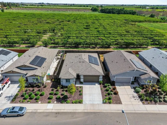 1348 S  Kestrel Ln, Stockton, CA 95215