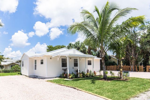 871 E  Dolphin Ridge Rd, West Palm Beach, FL 33406