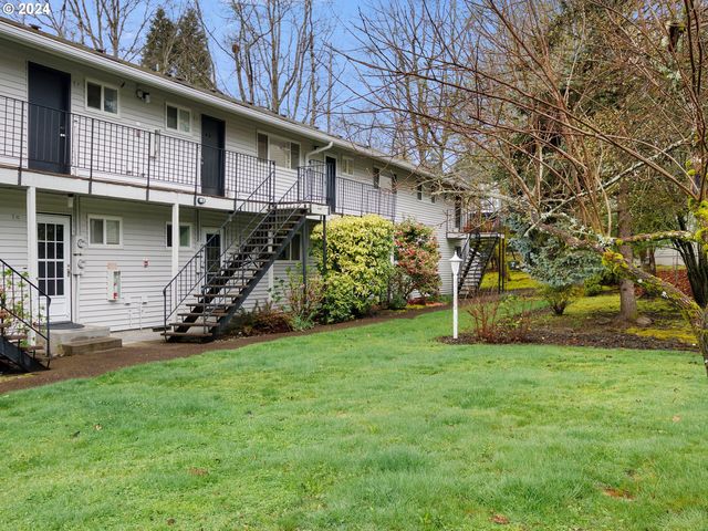 6835 SW Capitol Hill Rd #35, Portland, OR 97219
