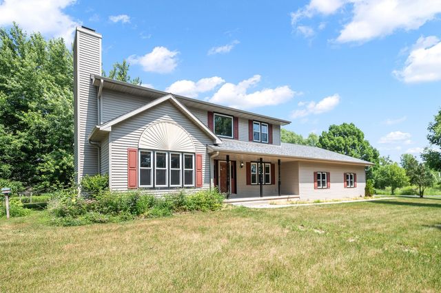 793 Mourning Dove Rd, Little Suamico, WI 54141