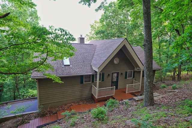 127 Columbine Dr, Big Canoe, GA 30143