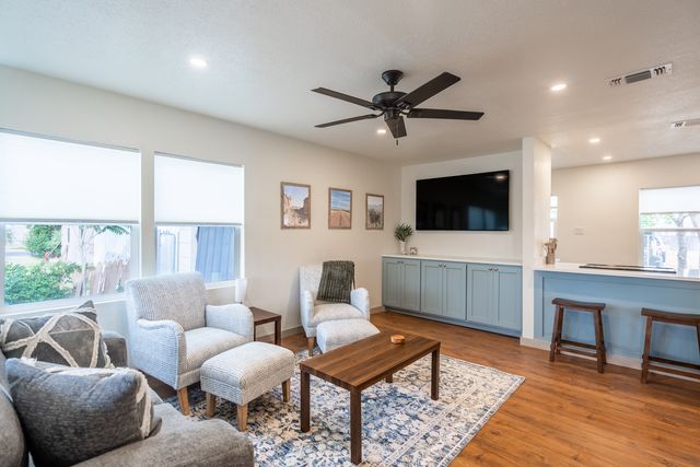 3122 W  Illinois Ave, Midland, TX 79701