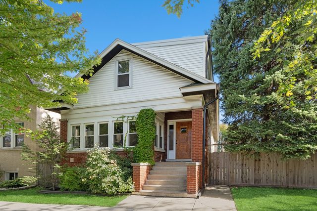 5749 N  Maplewood Ave, Chicago, IL 60659