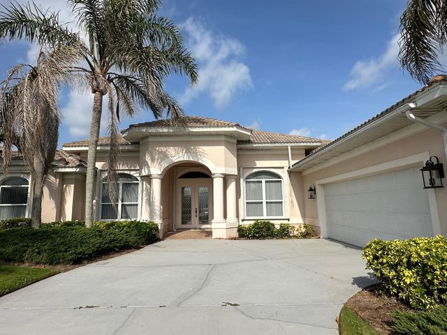 245 Loggerhead Dr, Melbourne Beach, FL 32951