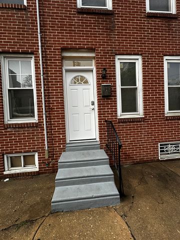 2711 Oakford St, Philadelphia, PA 19146