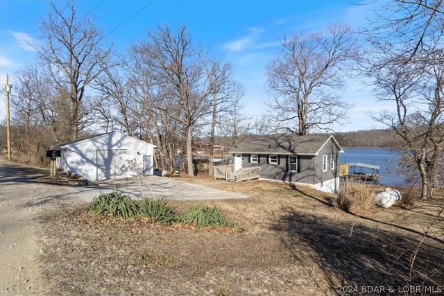 577 Outlook Dr, Edwards, MO 65326