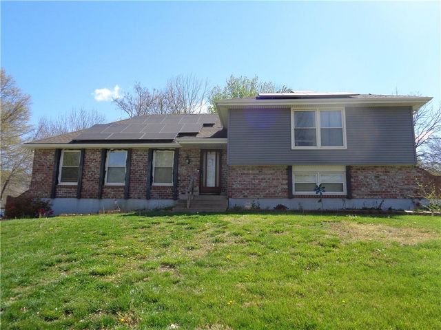 1212 SW 21st St, Blue Springs, MO 64015
