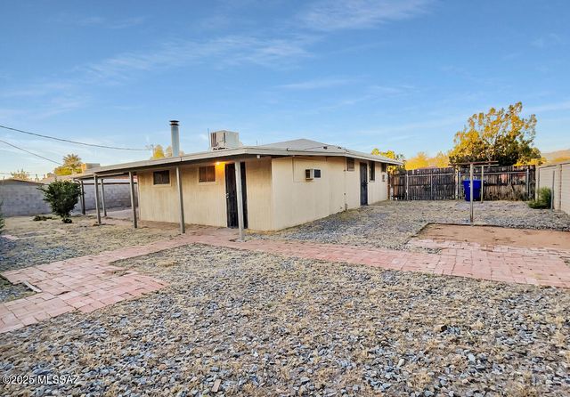 6344 E  Calle Pegaso, Tucson, AZ 85710