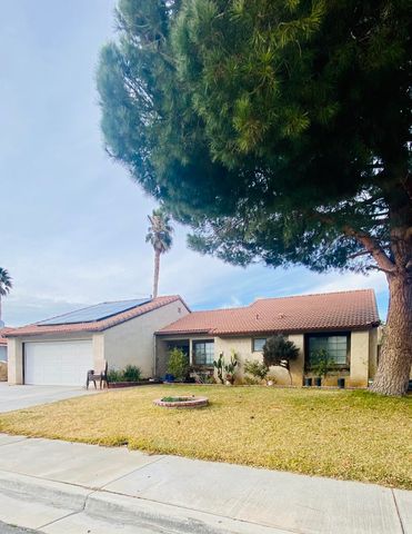 5327 Meredith Ave, Palmdale, CA 93552
