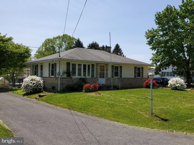 702 Dry Valley Rd, Lewistown, PA 17044