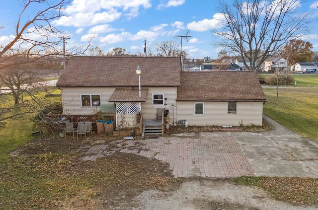 620 N  5th St, Coal City, IL 60416