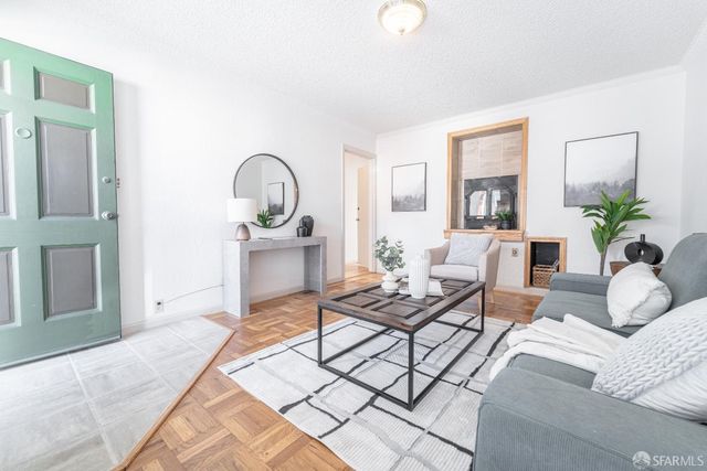 262 Topeka Ave, San Francisco, CA 94124