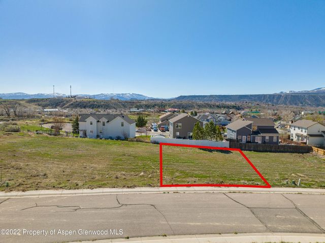 10 W  30th St, Rifle, CO 81650