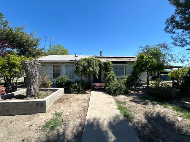 3312 Road 84, Earlimart, CA 93219