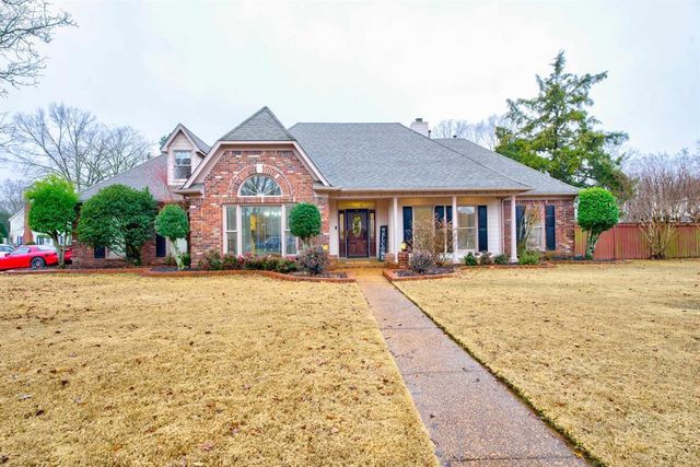 741 Lake Meadow Dr, Collierville, TN 38017