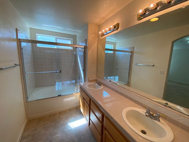 3 Sikes Ct, Sacramento, CA 95835