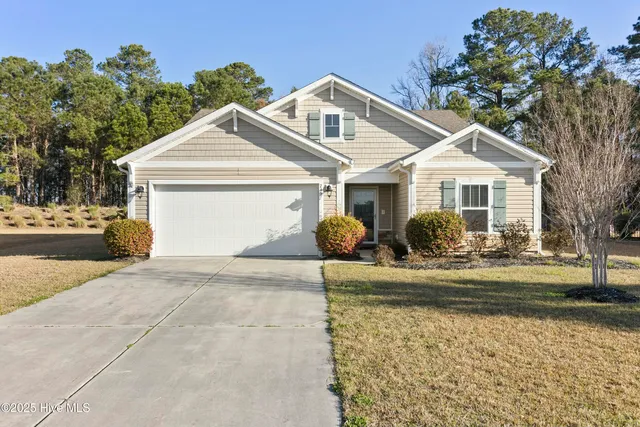 745 Pickering Drive NW, Calabash, NC 28467