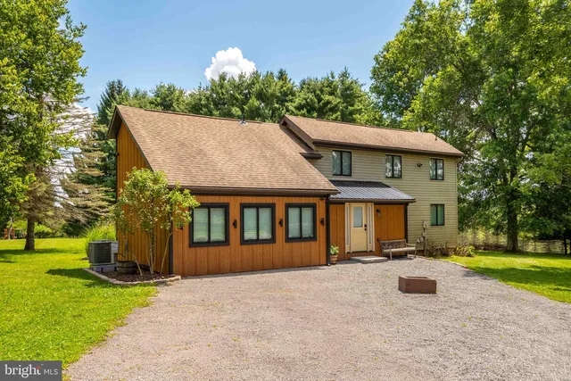 180 Paradise Ridge Rd, Oakland, MD 21550