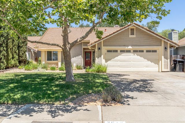 2615 Muirfield Dr, Lincoln, CA 95648