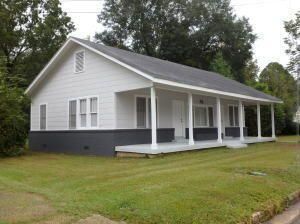 909 Gill St, Columbia, MS 39429