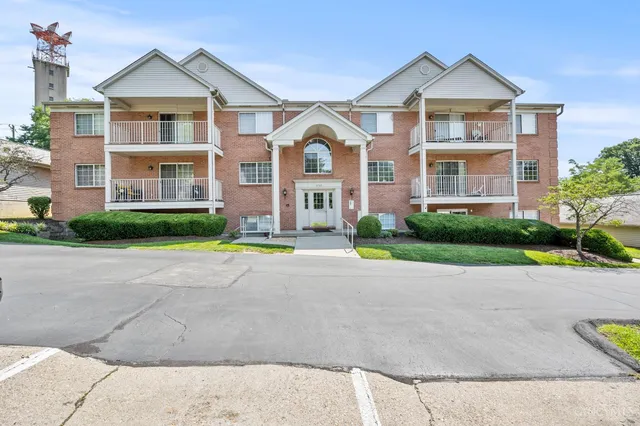 5765 Cheviot Rd #2D, Cincinnati, OH 45247