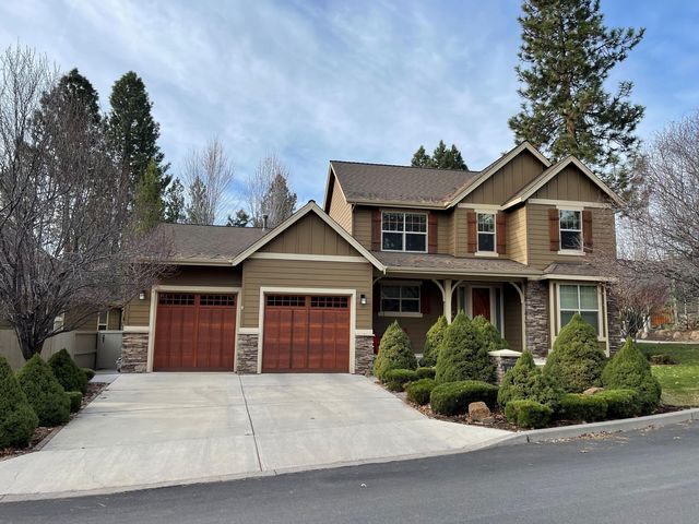 19433 Amber Meadow Dr, Bend, OR 97702