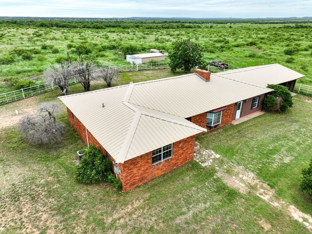 9811 State Highway 222 W, Knox City, TX 79529