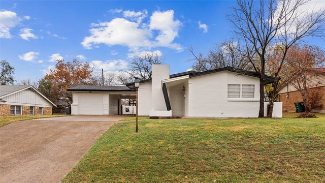 8266 Chapin Rd, Fort Worth, TX 76116