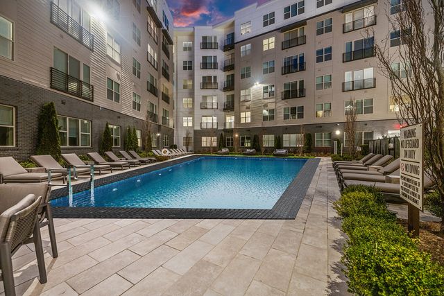 40 William St   #559, Wellesley Hills, MA 02481