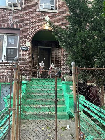 1686 Grand Avenue, Bronx, NY 10453