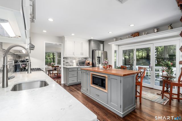 23 Old Green Road, Sandy Hook, CT 06482