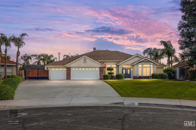11305 Darlington Ave, Bakersfield, CA 93312