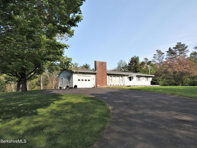 1284 Harlemville Rd, Ghent, NY 12075