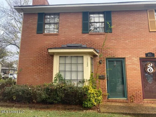 1132 Woodfield Dr, Jackson, MS 39211