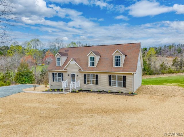 26 Spring Meadow Ln, Keswick, VA 22947