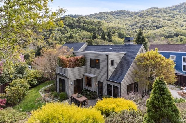 3 Luiz Ct, San Rafael, CA 94903