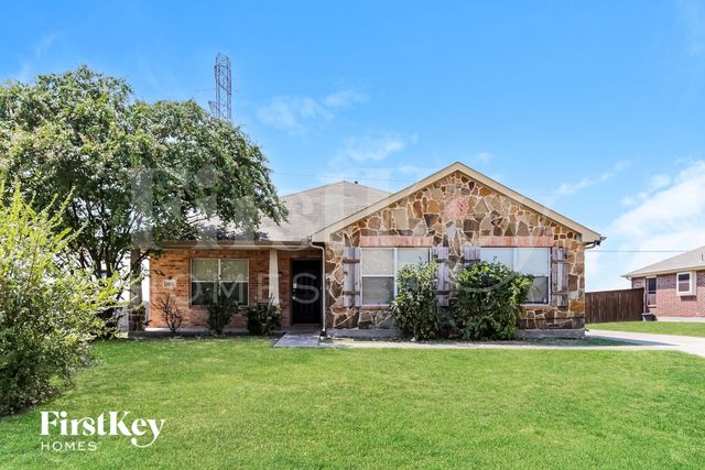 1422 Waldrop Dr, Lancaster, TX 75146