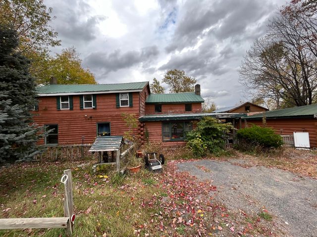 691 State Route 122, Constable, NY 12926