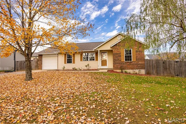 1450 Donna Lynn Dr, Jackson, MO 63755