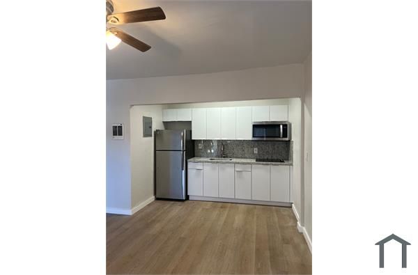 301 Sharar Ave #2, Opa Locka, FL 33054