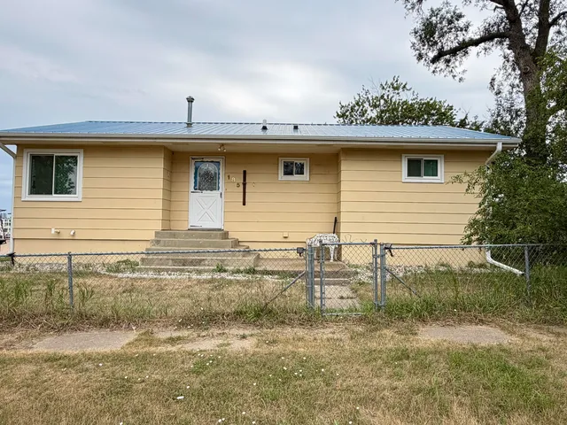 185 Emmanuel St, Cavour, SD 57324