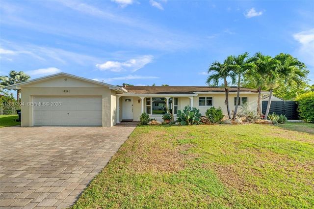 14241 SW 83rd St, Miami, FL 33183