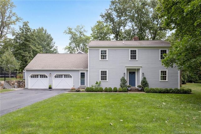 18 Old Witch Ct, Norwalk, CT 06853