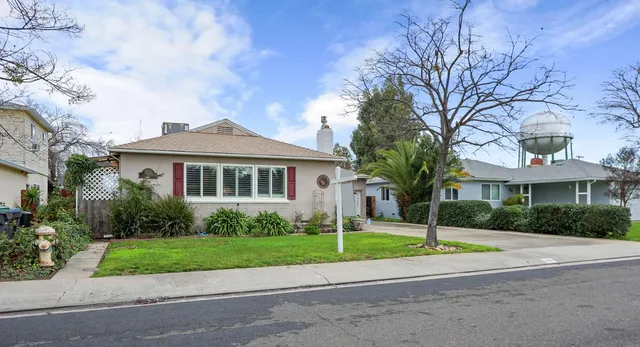 133 W  McKenzie Ave, Stockton, CA 95204